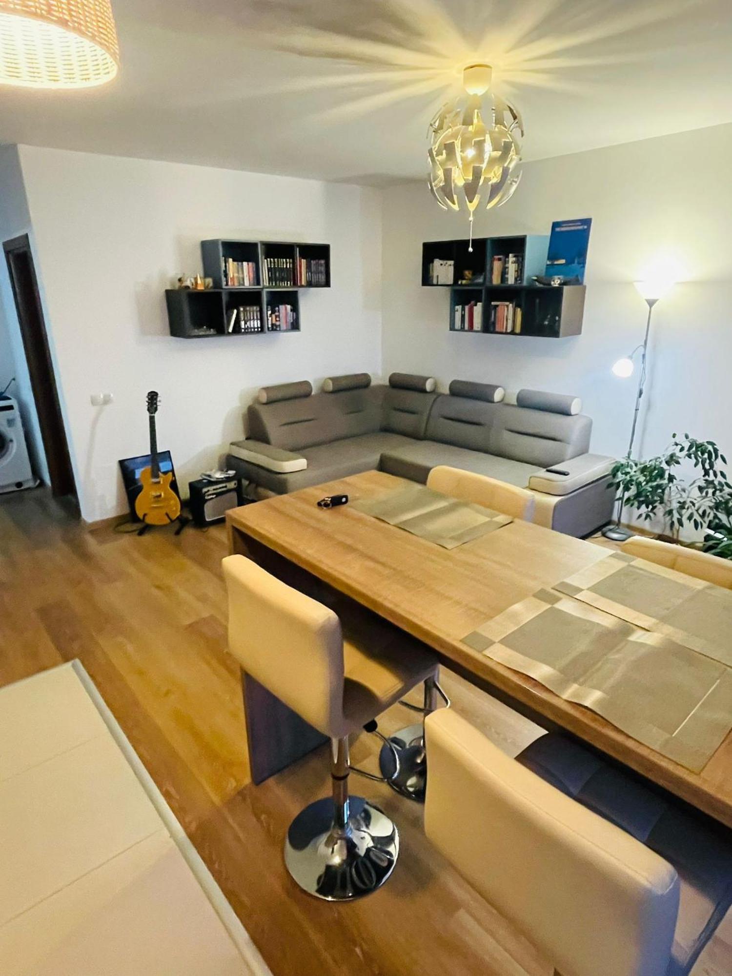 Cozy Apartment With Free Parking Cluj-Napoca Exteriör bild