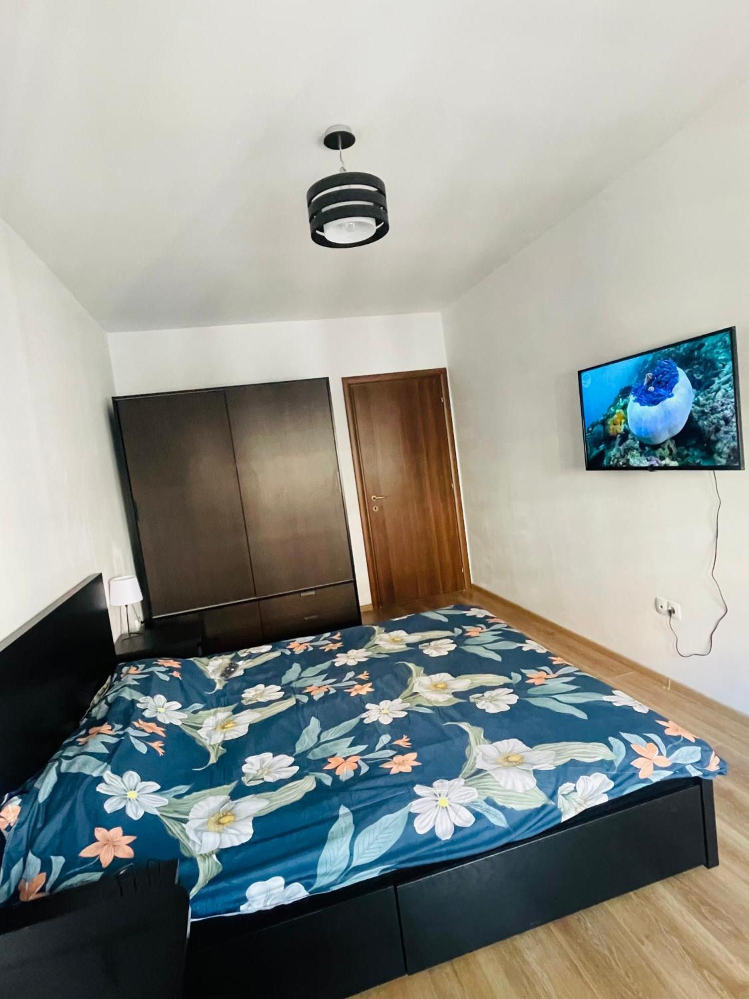 Cozy Apartment With Free Parking Cluj-Napoca Exteriör bild