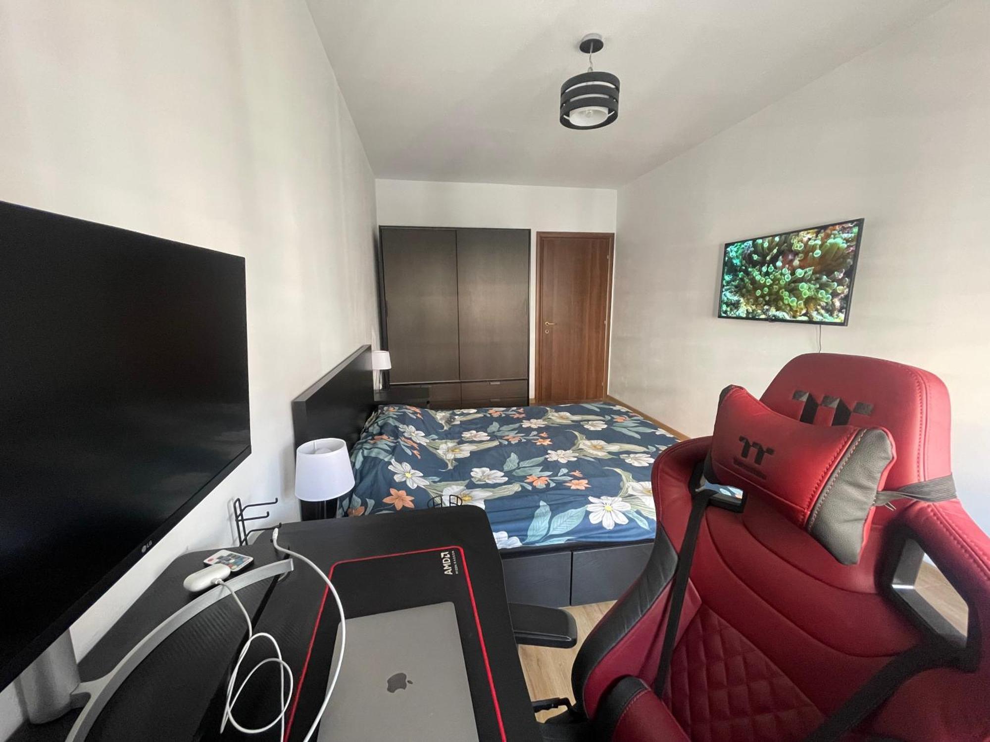 Cozy Apartment With Free Parking Cluj-Napoca Exteriör bild